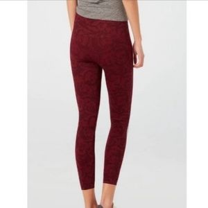 NEW Spanx Seamless Look at Me‎ Now Cropped Rose print Leggings Tummy Control,…